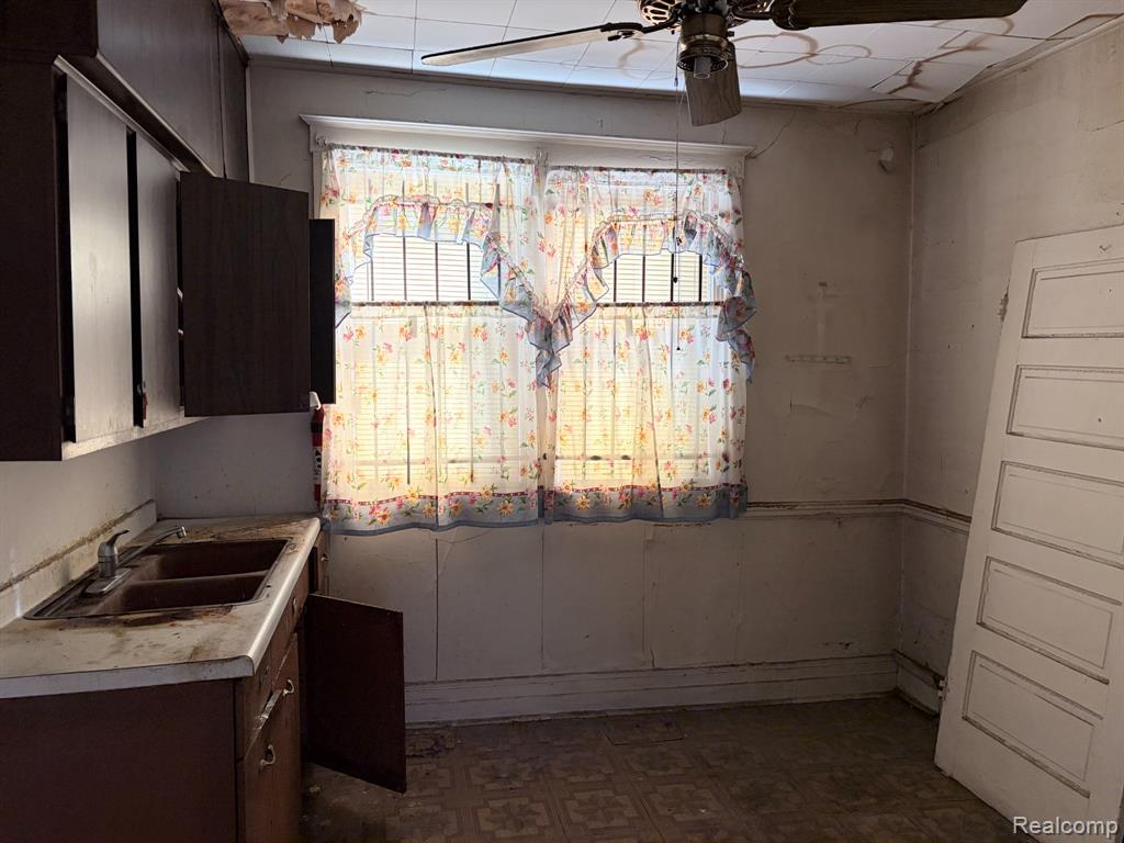 5239 Crane Street, Detroit, MI, 48213