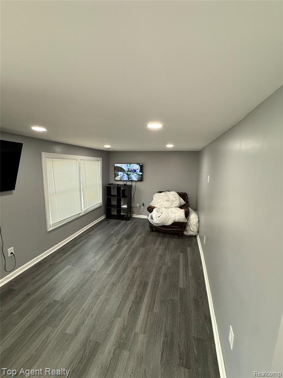 8645 Ford Avenue, Warren, MI 48089 — Photo 5