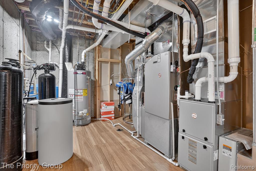 11467 Bay Shore Drive, Fenton, MI, 48430