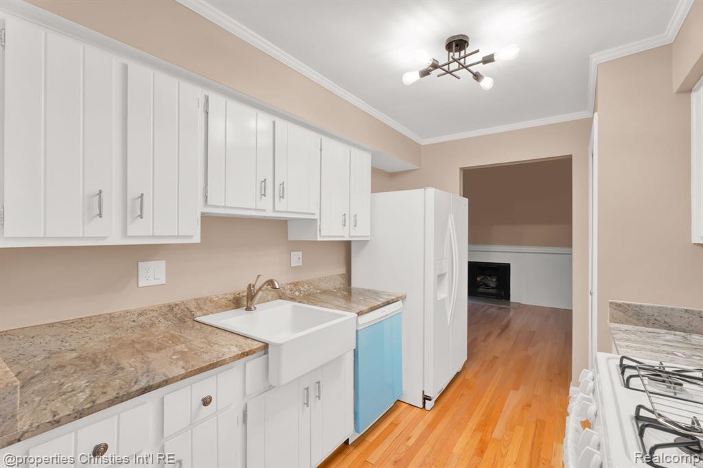 1805 Wickham Street, Royal Oak, MI 48073 — Photo 12