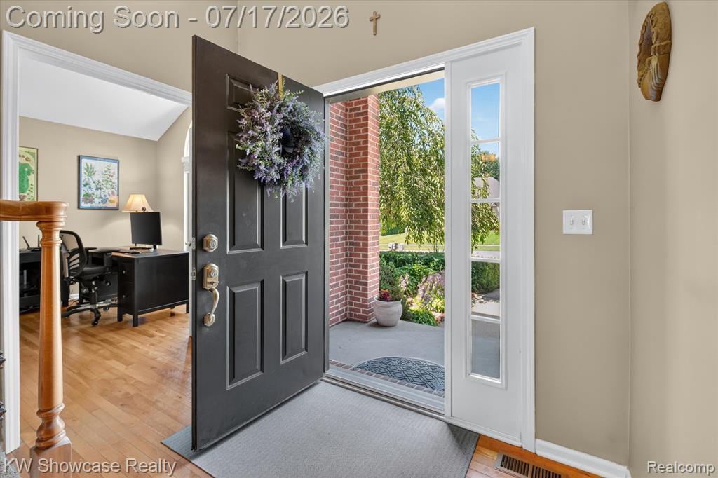 8265 Eastway Drive, White Lake, MI — Photo 4