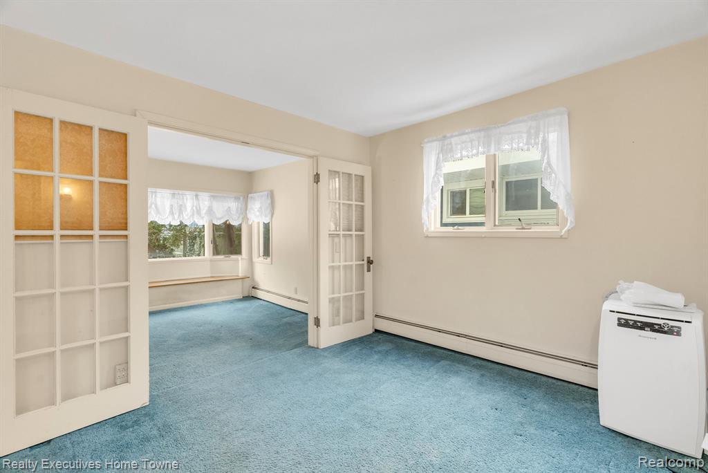 5430 Lakeshore Road, Fort Gratiot, MI 48059 — Photo 34