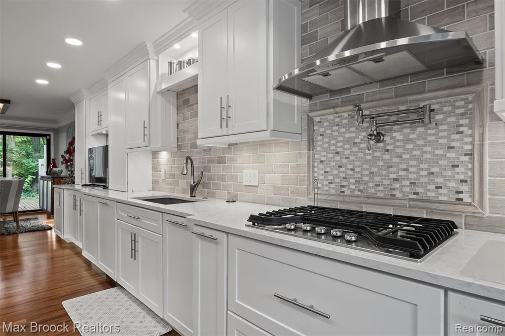 1276 Greenglen Court, Bloomfield Hills, MI 48304 — Photo 11