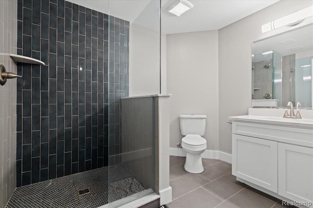 10420 STONEY POINT Drive, South Lyon, MI 48178 — Photo 36