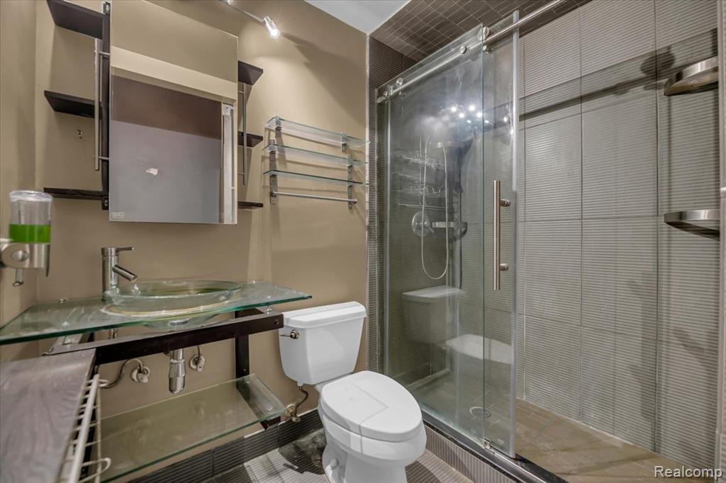 6533 E Jefferson Avenue, 230T, Detroit, MI 48207 — Photo 10