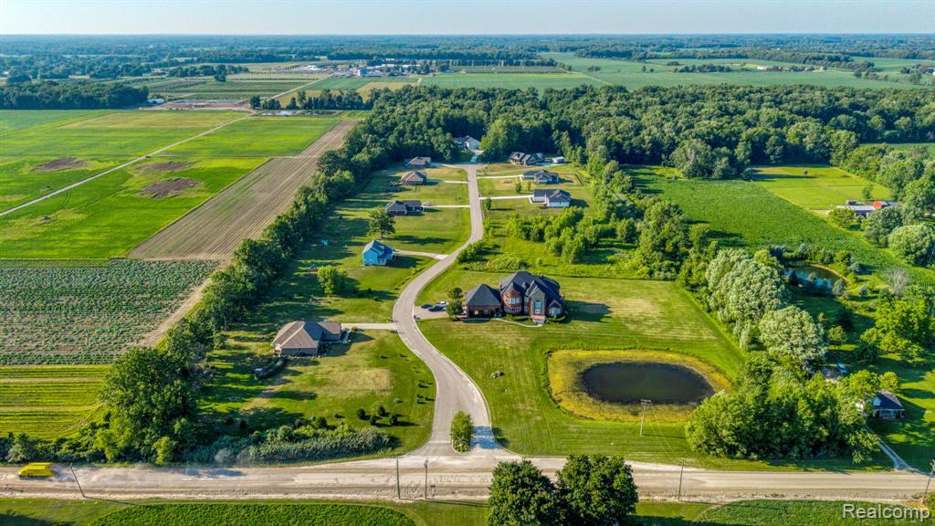 73160 Castle Court, Armada, MI — Photo 9