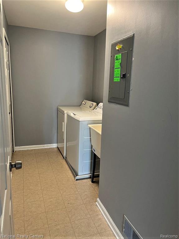 16704 DOVER Drive, Northville, MI 48168 — Photo 16