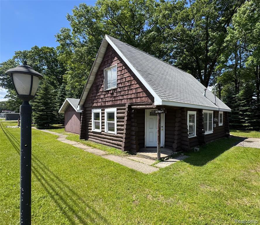3786 #12 & # 13 W Houghton Lake Drive, Houghton Lake, MI