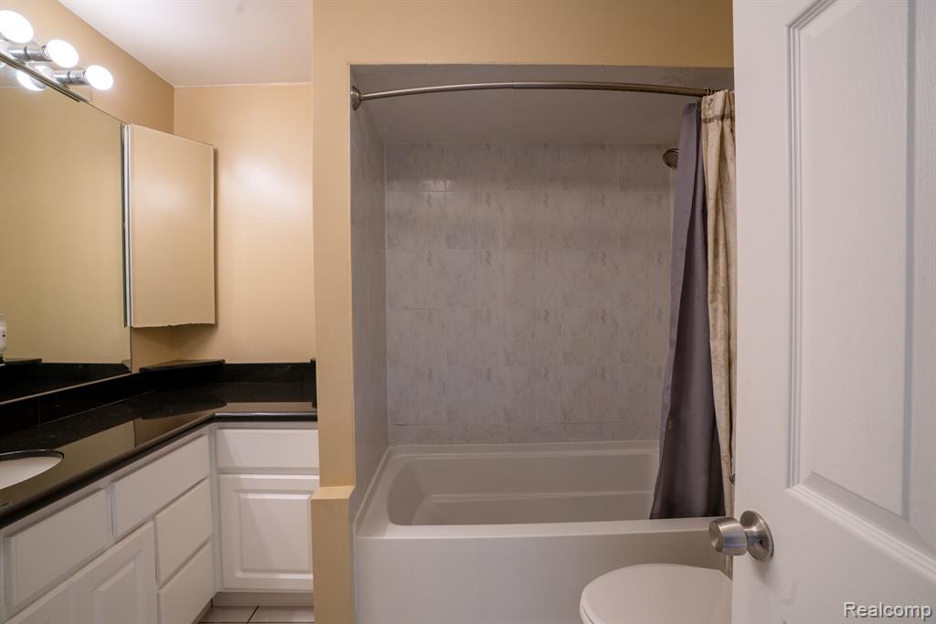4205 Harding Street, Dearborn Heights, MI 48125 — Photo 20