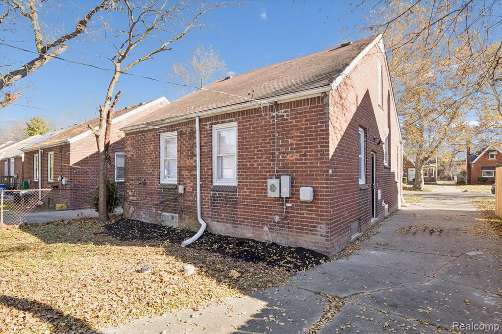 11285 Lakepointe Street, Detroit, MI 48224 — Photo 29