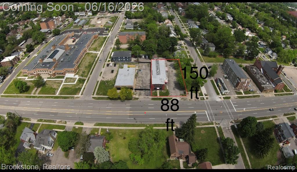 600 W Huron Street, Pontiac, MI 48341 — Photo 11