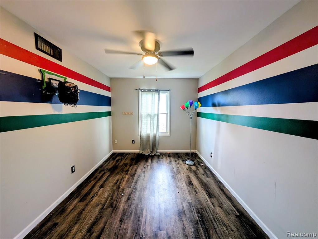 9465 Parkwood N, Davison, MI 48423 — Photo 11
