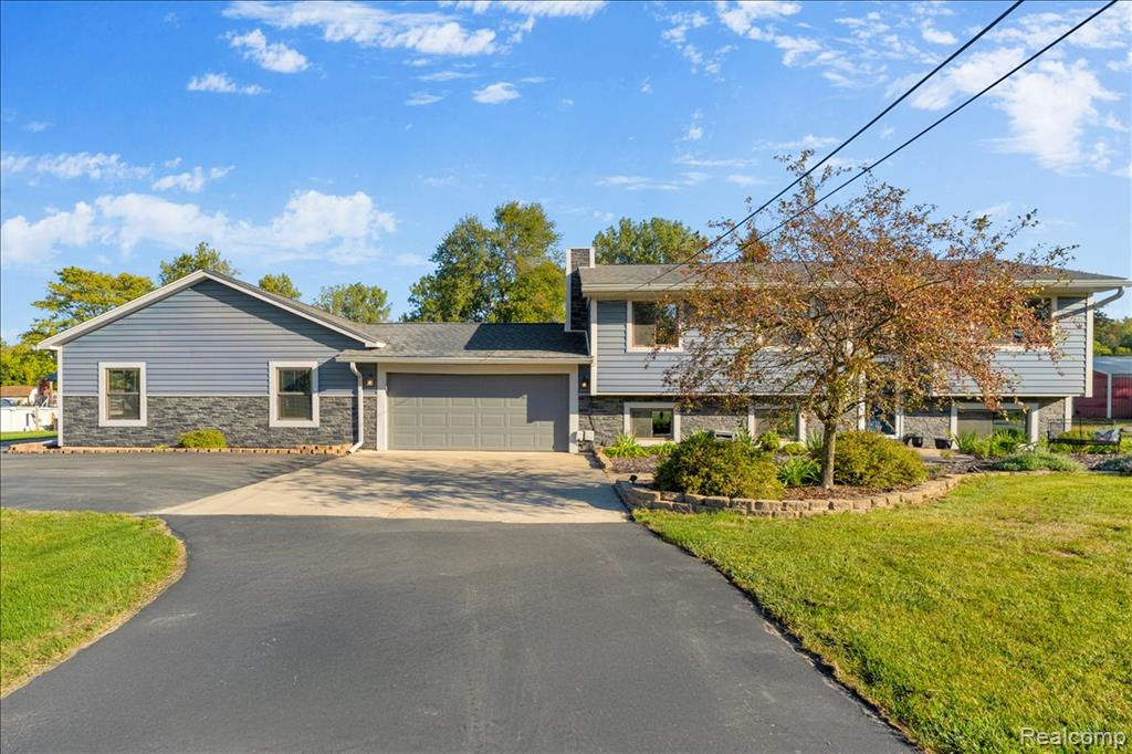 27520 West Road, New Boston, MI 48164 — Photo 3