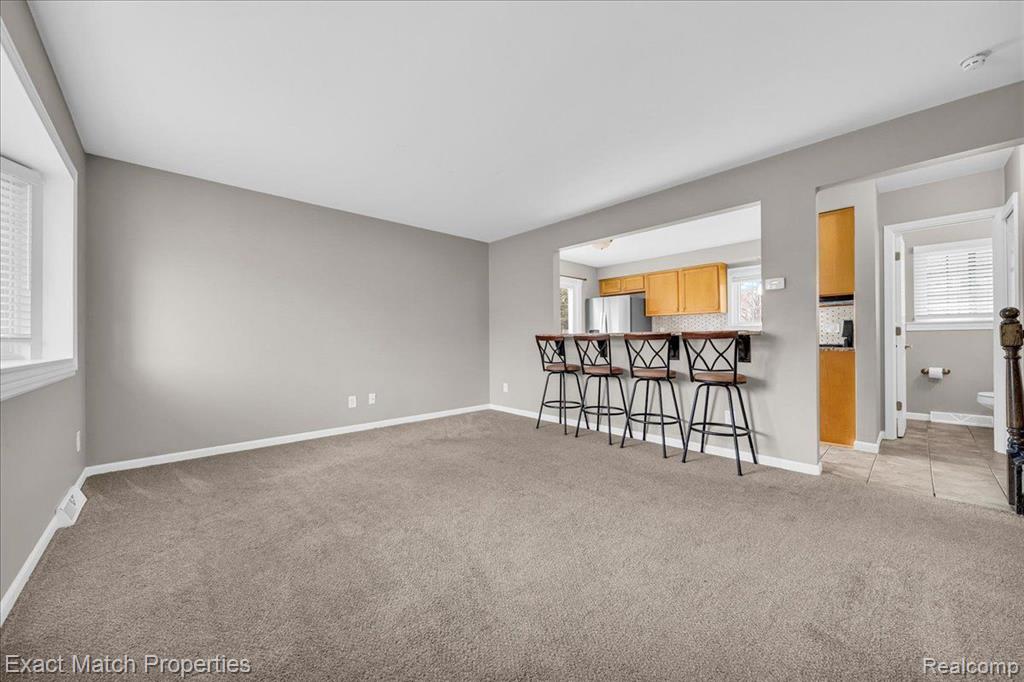 9121 SANDYSIDE Road, White Lake, MI — Photo 14