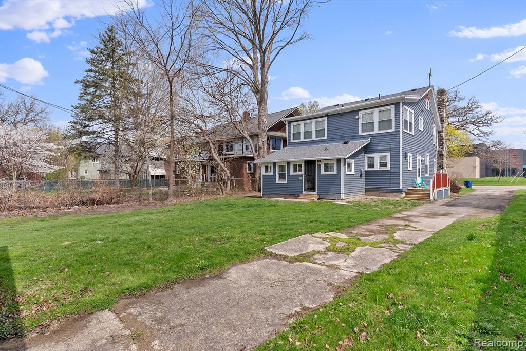 424 CRAPO Street, Flint, MI 48503 — Photo 6