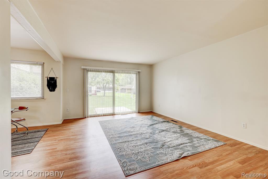 1 FREDRICKSBURG TOWNE Street, Southfield, MI 48075 — Photo 6
