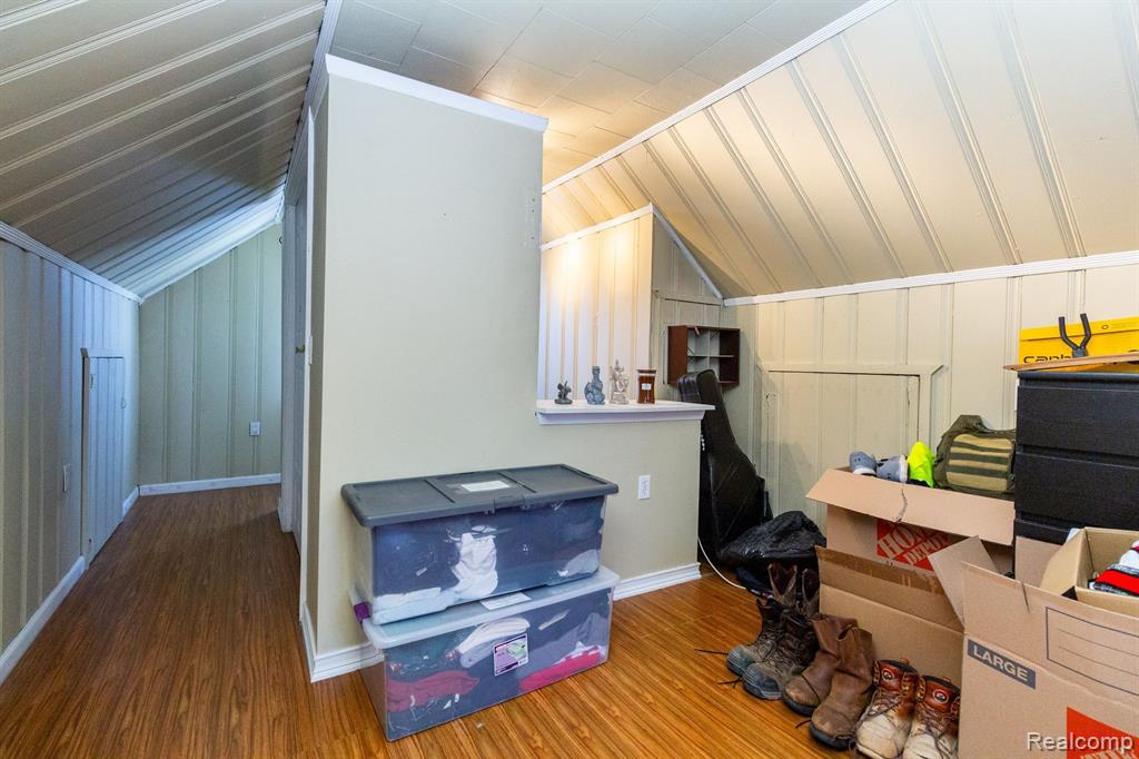 9732 LAURENCE Avenue, Allen Park, MI 48101 — Photo 22