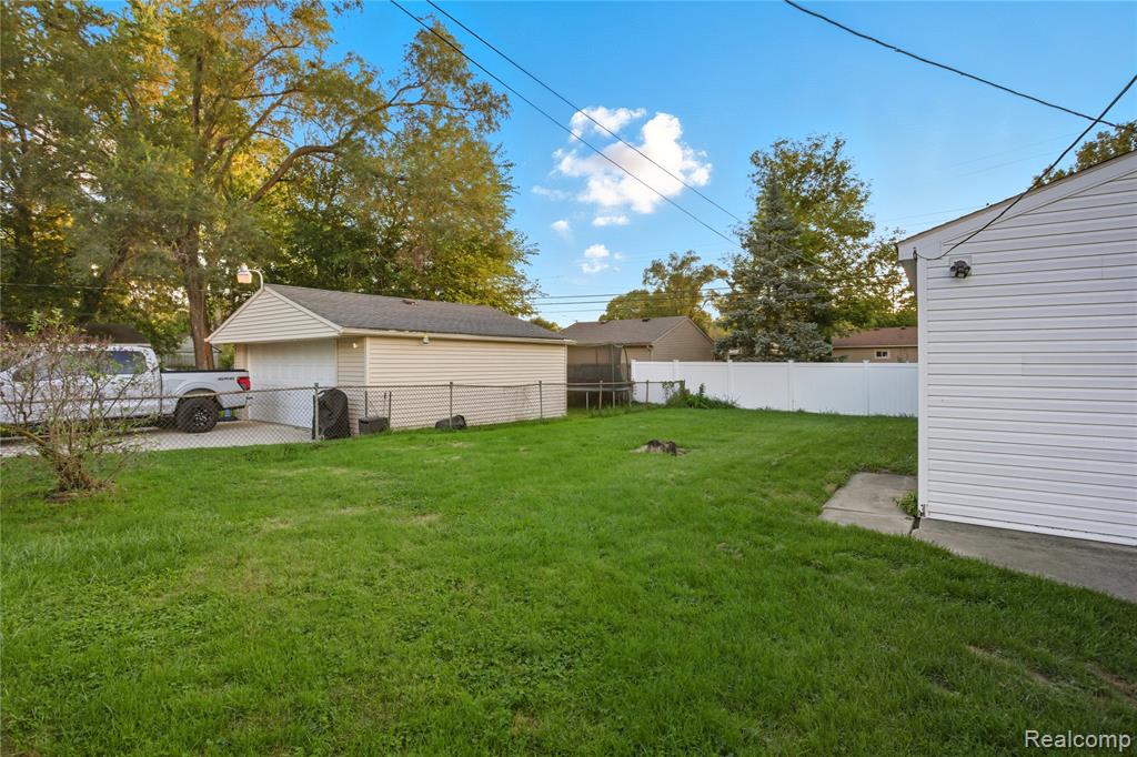 9404 Princess Street, Taylor, MI 48180 — Photo 28