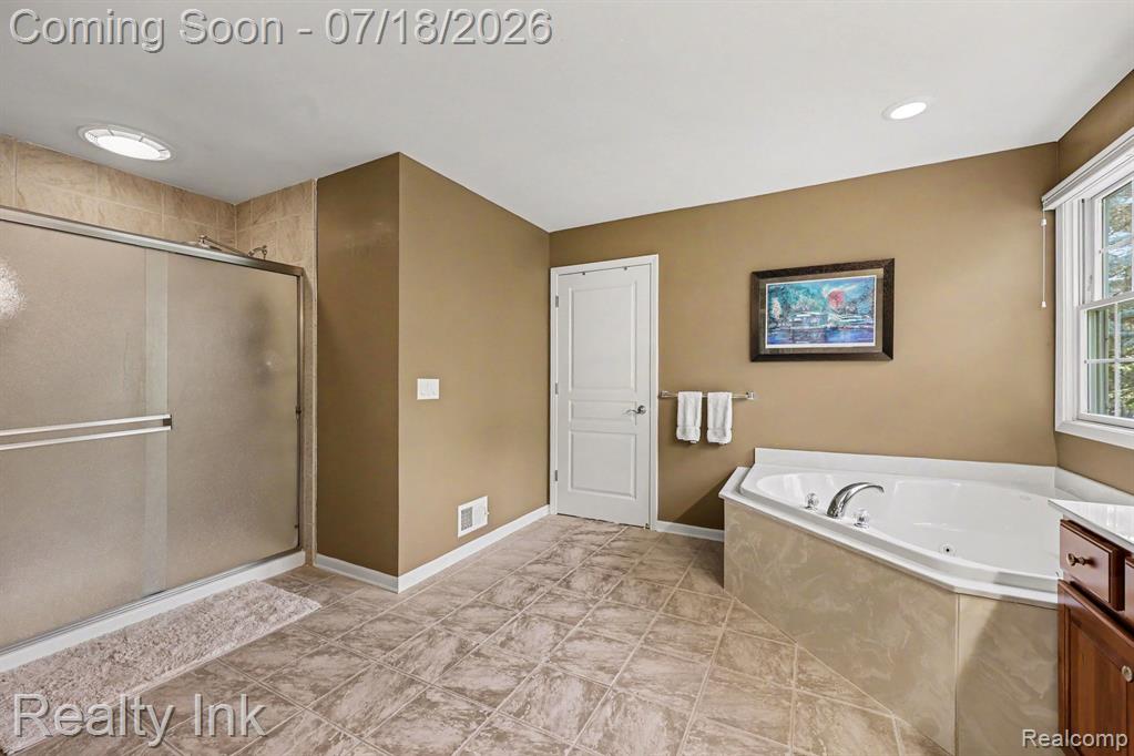 8273 Trafford Court, Canton, MI 48187 — Photo 17