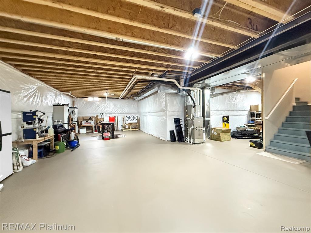 10029 Quarry Ridge Road, Clarkston, MI — Photo 46