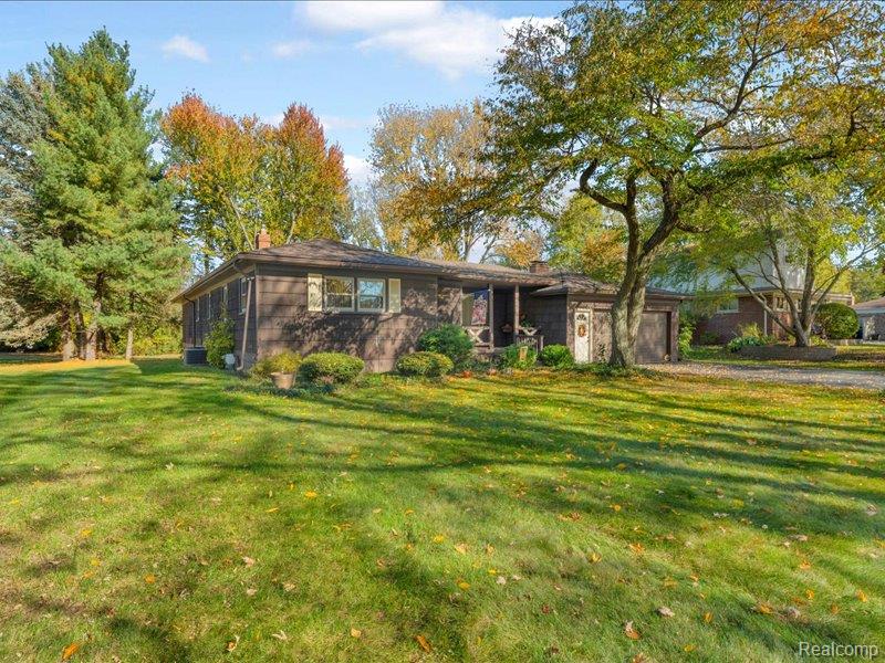 5093 Helene Avenue, Shelby Twp, MI 48316 — Photo 4