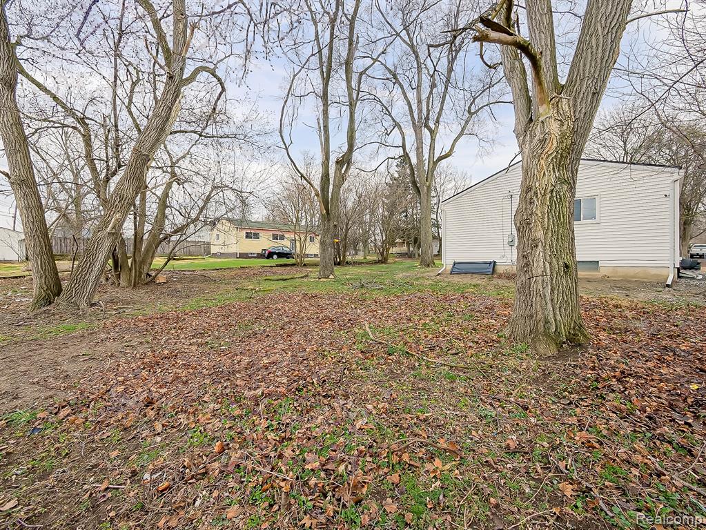 536 Emerson Avenue, Pontiac, MI 48342 — Photo 28