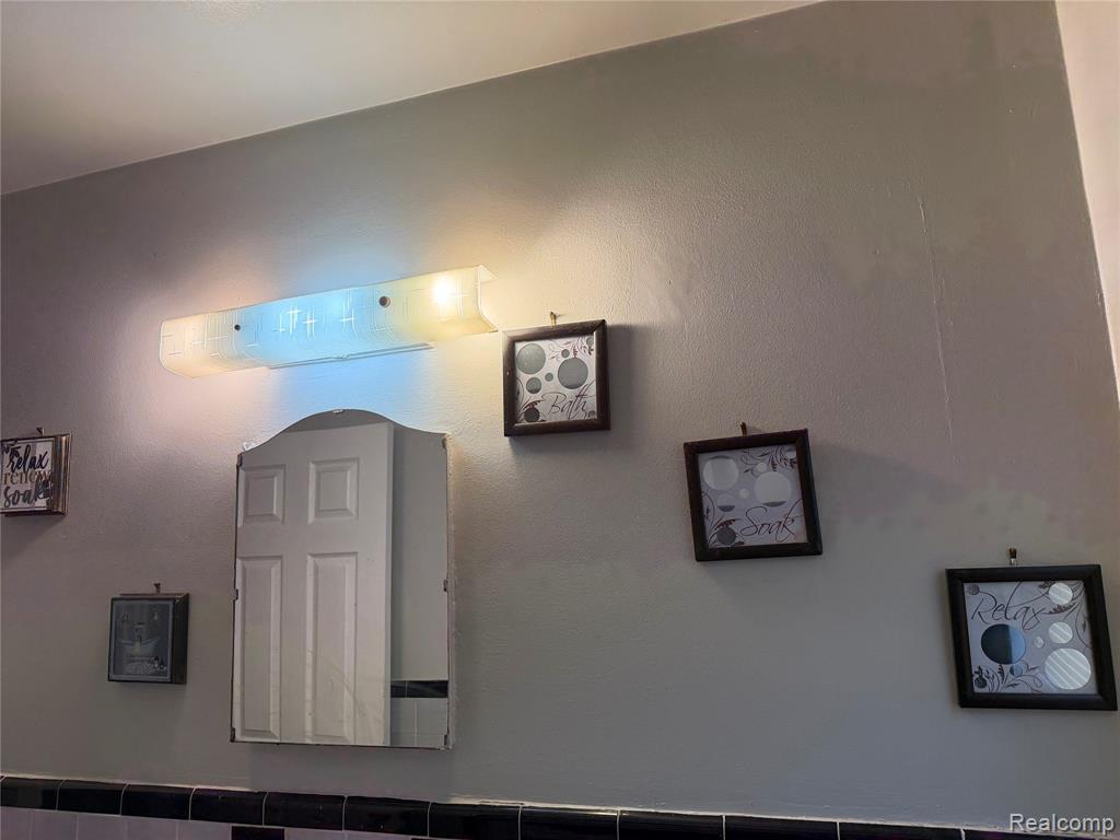 6409 Auburn Street, Detroit, MI 48228 — Photo 6