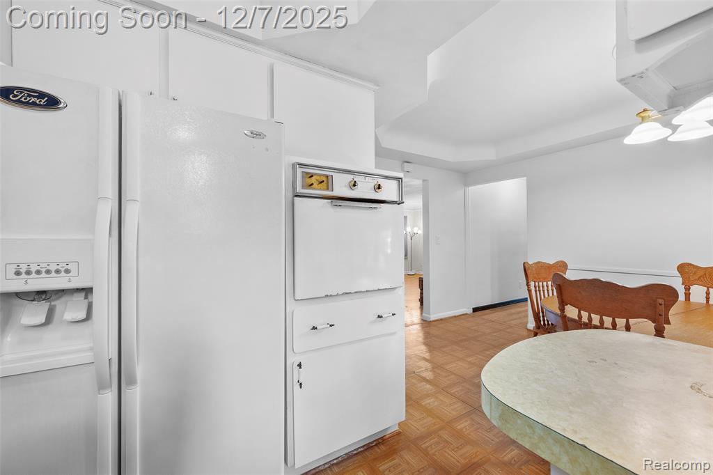 8718 Binney Drive, Warren, MI 48093 — Photo 9