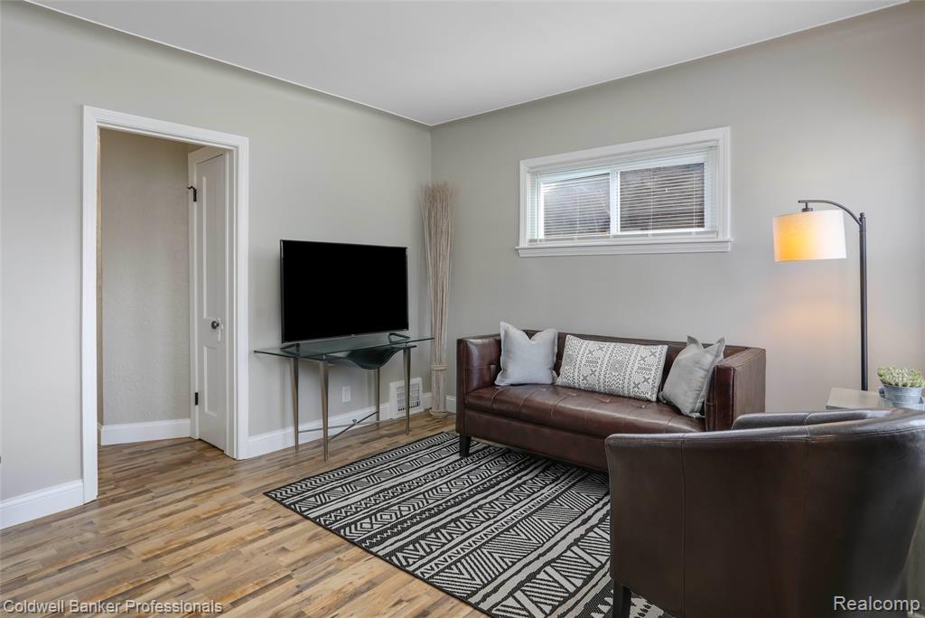 7283 Lozier Avenue, Warren, MI 48091 — Photo 4