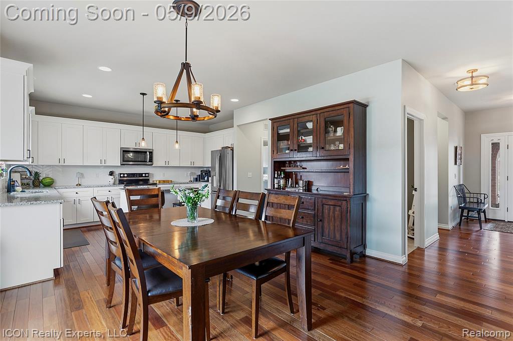 20620 Misty Brook Court, Macomb, MI 48044 — Photo 9