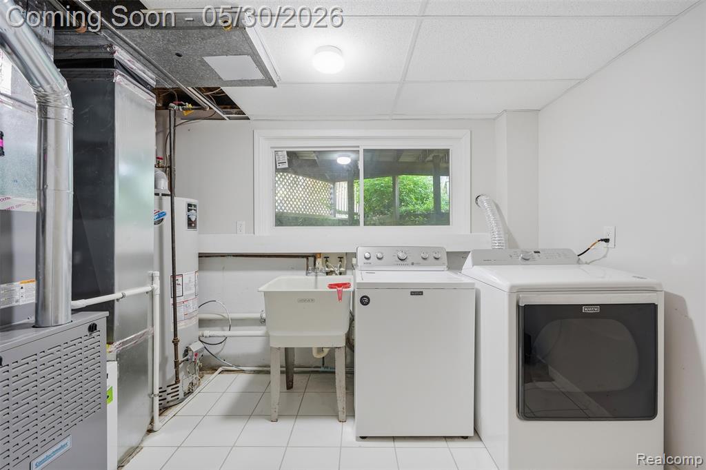 5620 Eastman Boulevard, West Bloomfield, MI 48323 — Photo 32