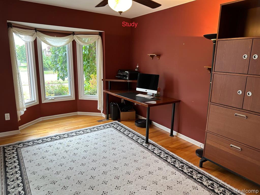 48701 LAFAYETTE Drive, Macomb, MI 48044 — Photo 30