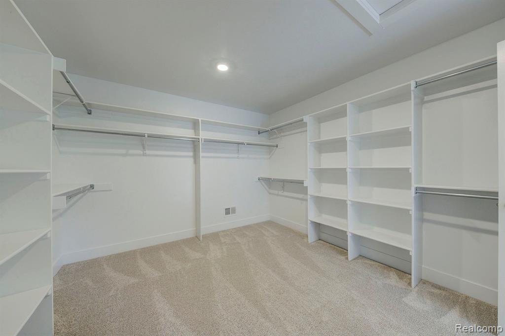 614 ROUND ROCK Drive, Howell, MI 48843 — Photo 13