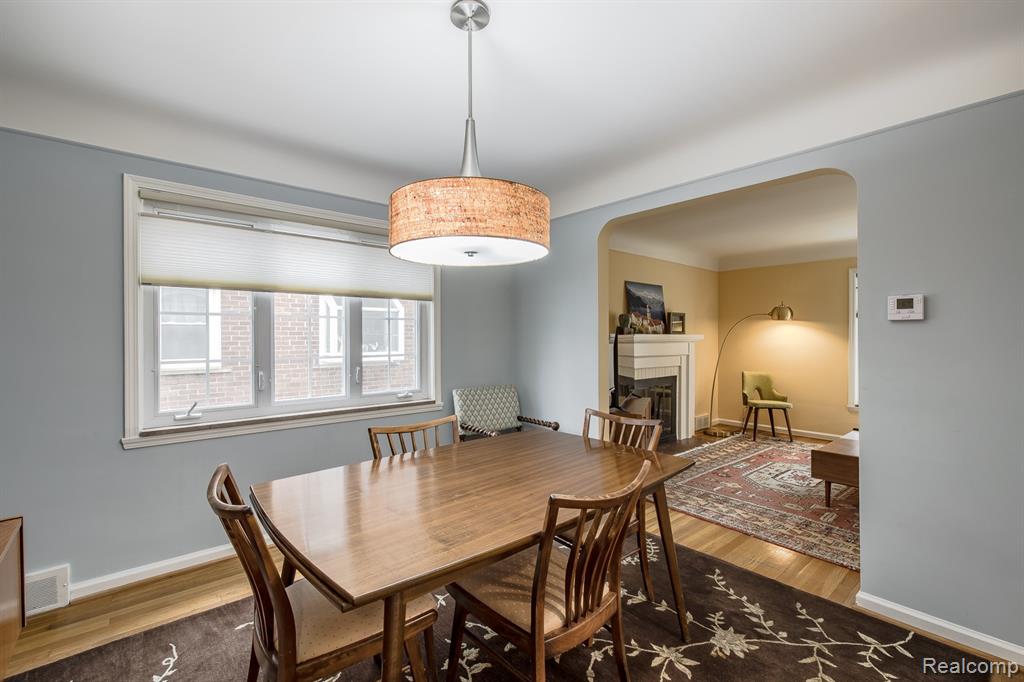 10846 Hart Avenue, Huntington Woods, MI — Photo 13