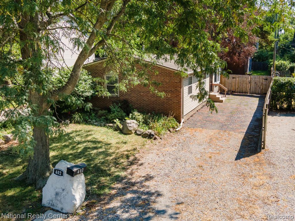 402 N West Street, Royal Oak, MI 48067 — Photo 2