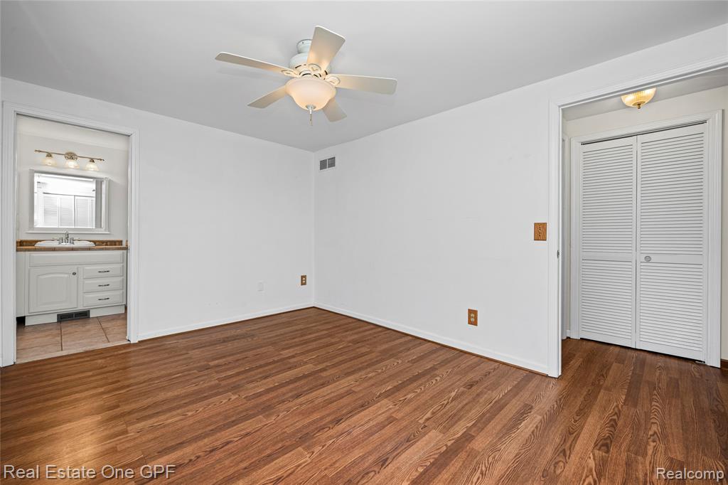 5871 Manor Drive, Fort Gratiot, MI 48059 — Photo 26