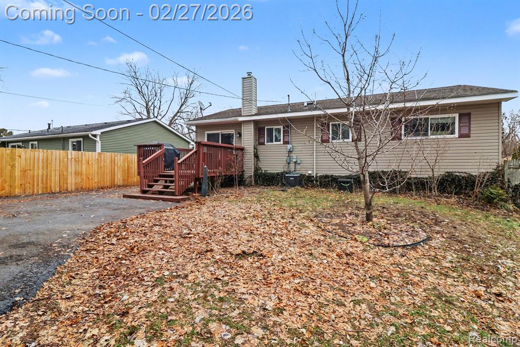 845 Crescent Lake Road, Waterford, MI 48327 — Photo 24
