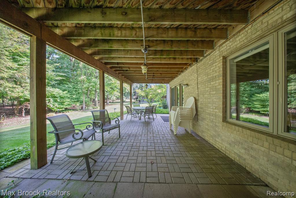 6462 W OAKS Drive, West Bloomfield, MI 48324 — Photo 43
