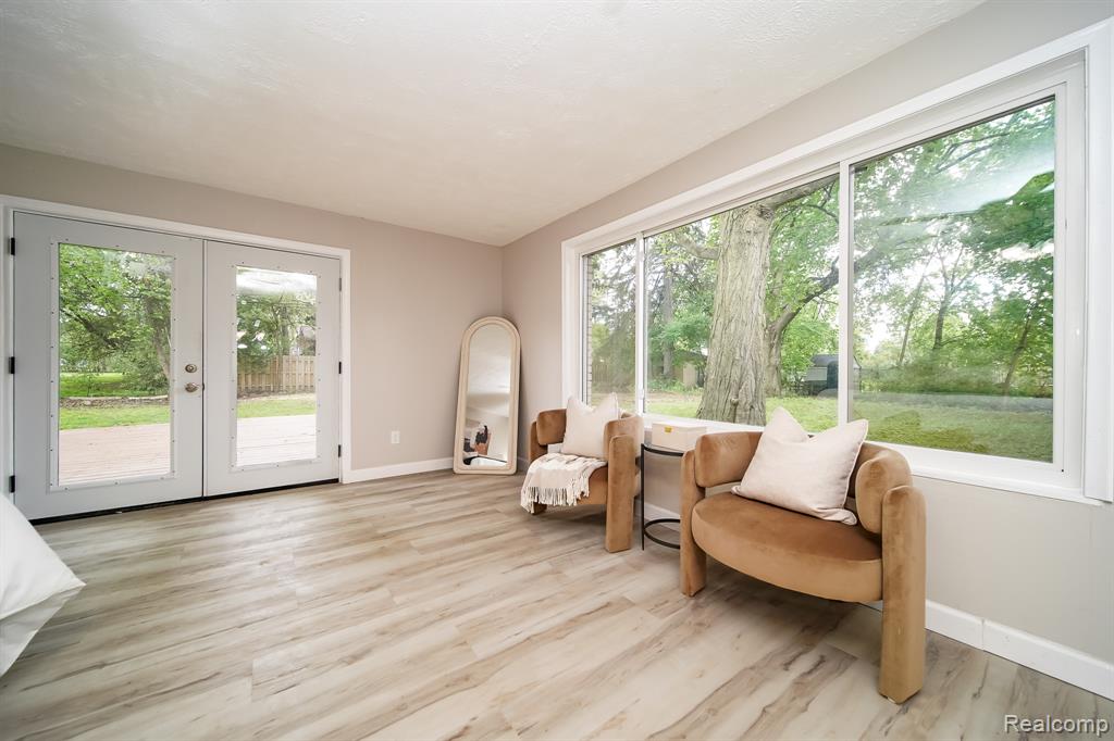 19041 Bungalow Drive, Lathrup Village, MI 48076 — Photo 45