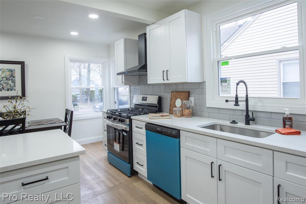 923 Gardendale Street, Ferndale, MI 48220 — Photo 14