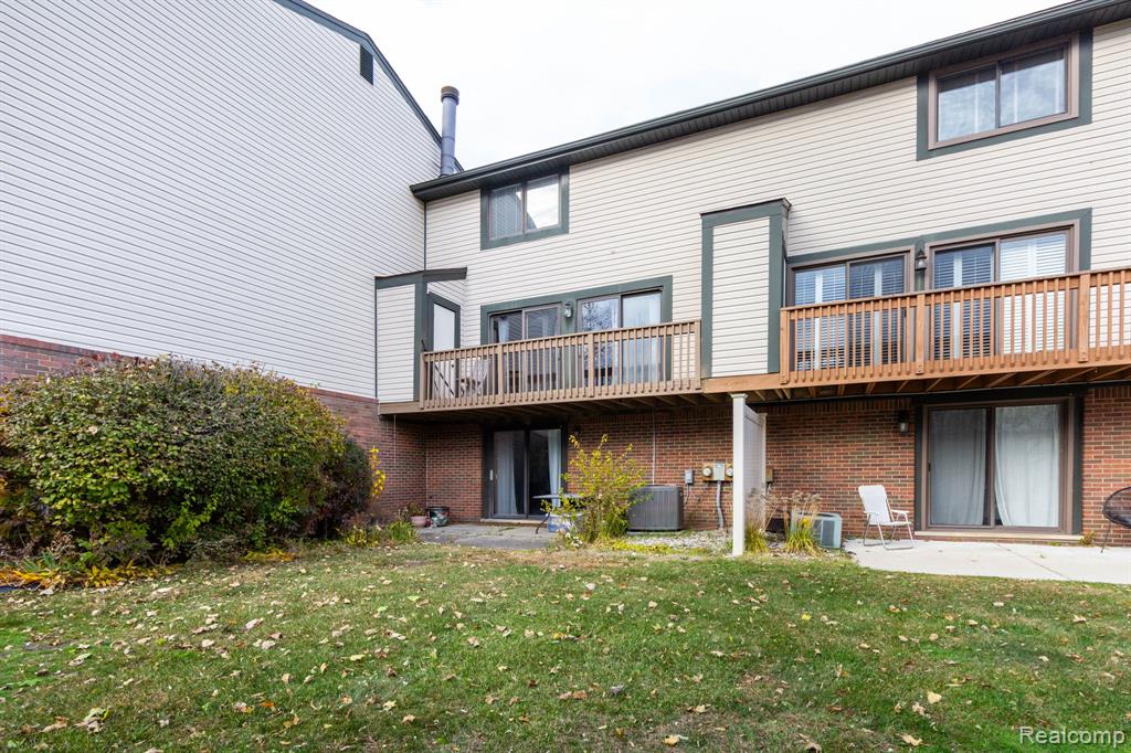 1146 Concord Court, Northville, MI 48167 — Photo 27