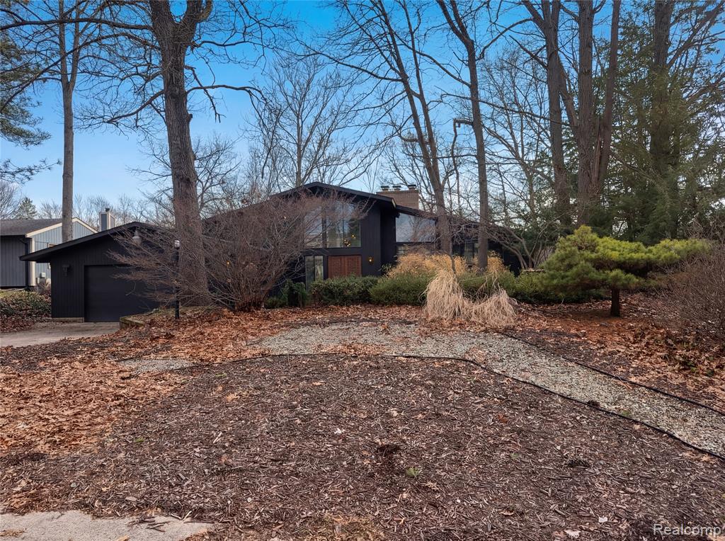 4442 Rolling Pine Drive, West Bloomfield, MI 48323 — Photo 8