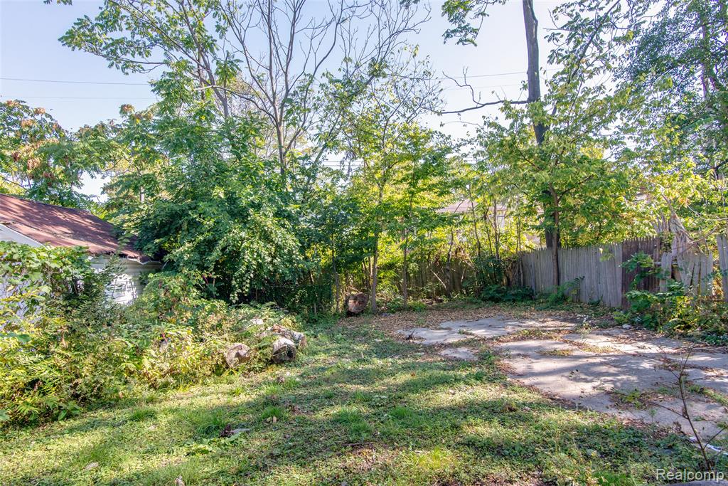 326 Eastlawn Street, Detroit, MI 48215 — Photo 86