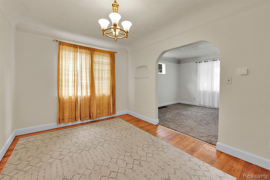 4901 HARDING Street, Dearborn Heights, MI 48125 — Photo 10