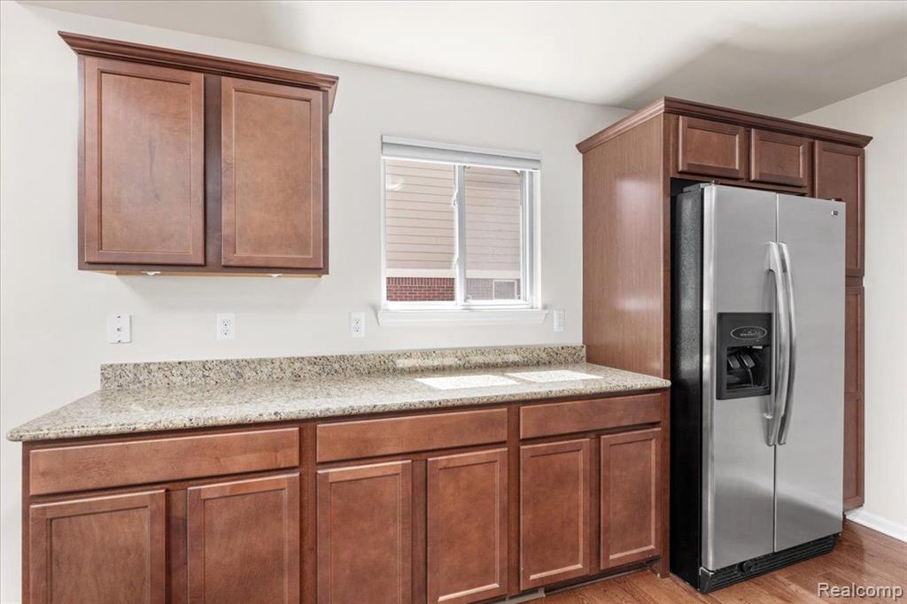 30216 VIEWCREST Drive, Novi, MI 48377 — Photo 18