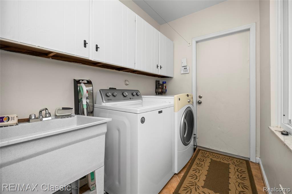 5651 Warrenshire Drive, West Bloomfield, MI — Photo 18