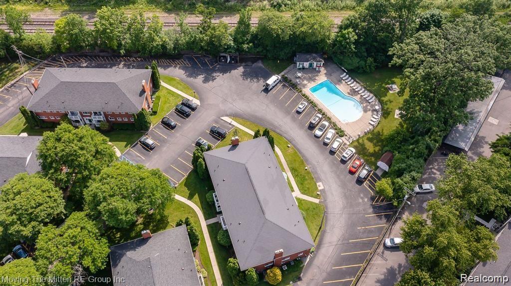 487 N ETON Street, B5, Birmingham, MI 48009 — Photo 33