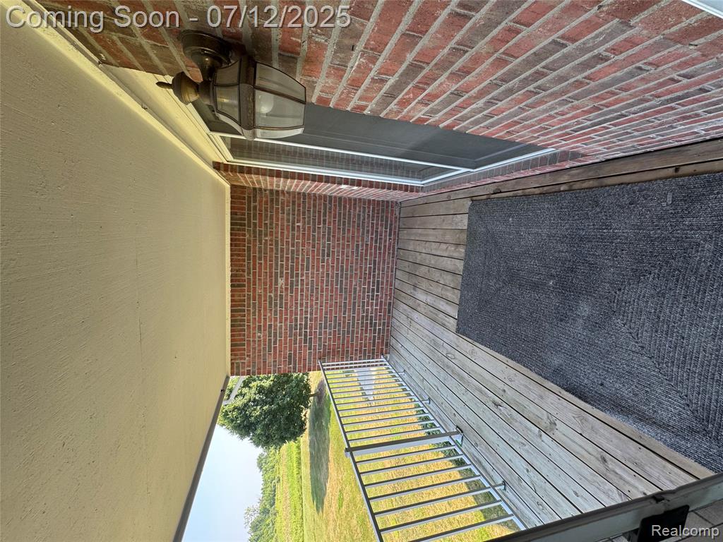 45562 Warwick Drive, Macomb, MI 48044 — Photo 9