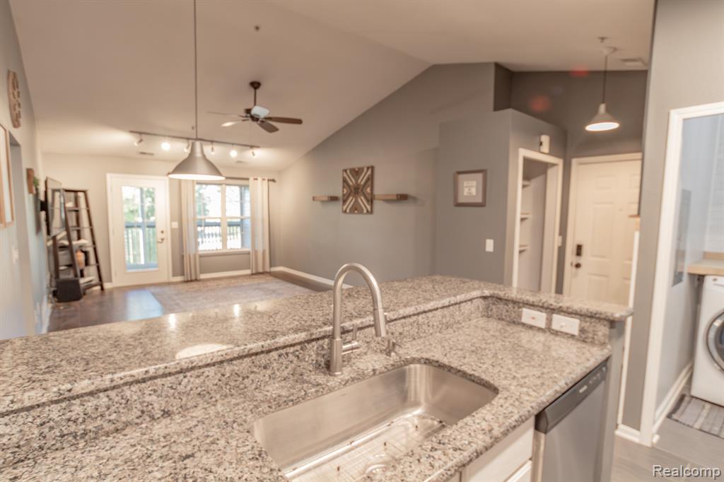 12333 Saint Andrews Way, Fenton, MI 48430 — Photo 5