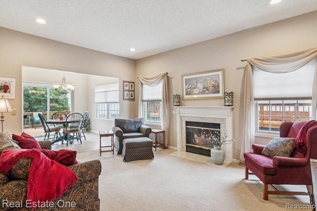 41694 KENILWORTH Lane, Novi, MI 48377 — Photo 11
